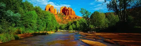 Mountain, river and trees at Oak Creek Canyon, Sedona, USA.