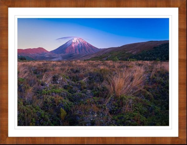 New Zealand landscape photography, Mount Ngauruhoe at dawn, Tongariro National Park.